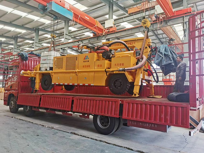 疫情防控不松懈，柴油機(jī)礦用混凝土濕式噴射車正常發(fā)貨！